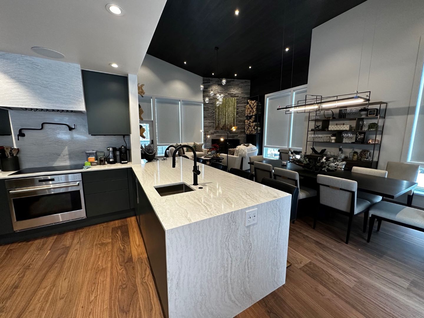 Kitchen flooring and countertops