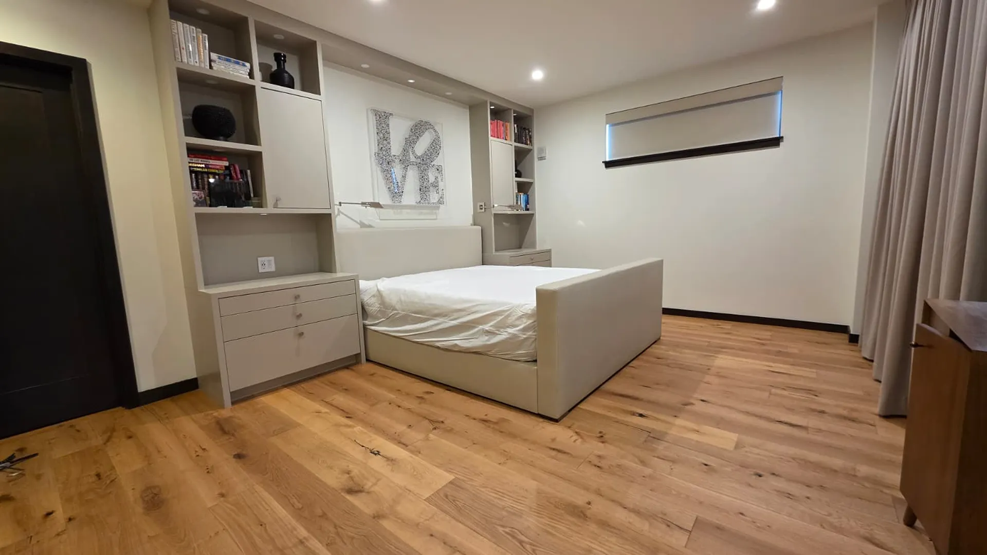 Oak hardwood flooring in bedroom, Eagle County hardwood 